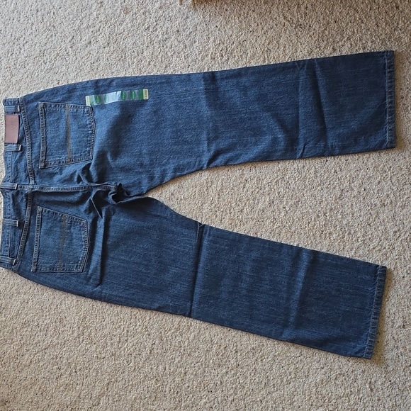 L.L. Bean 1912 Standard Fit Men's Jeans - Picture 3 of 6